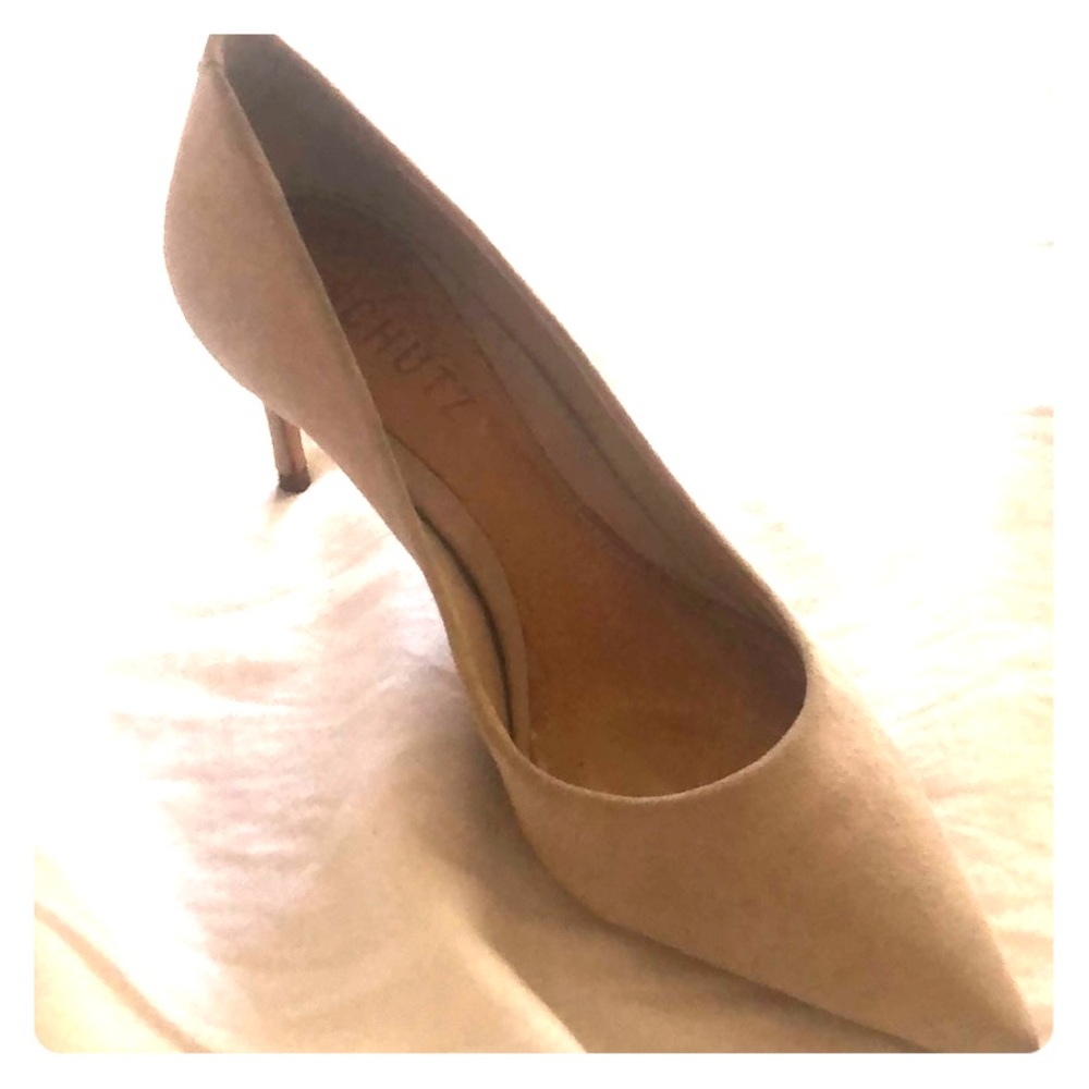 Honey beige SCHUTZ Lou Pumps